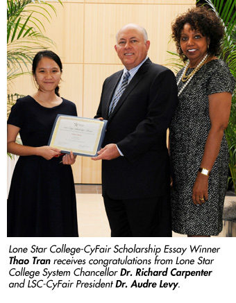 Thao Tran receives Scholarship Essay award