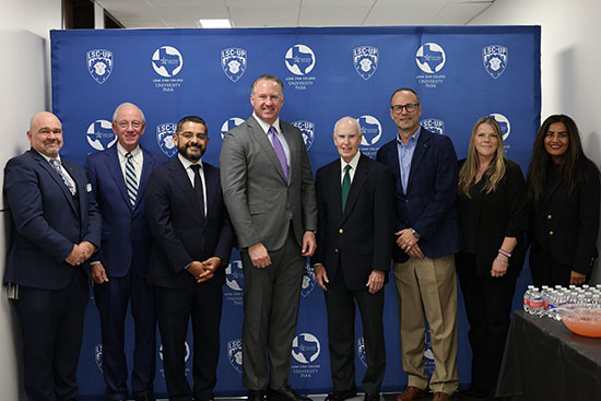 LSCUP Courtroom Ribbon Leaders